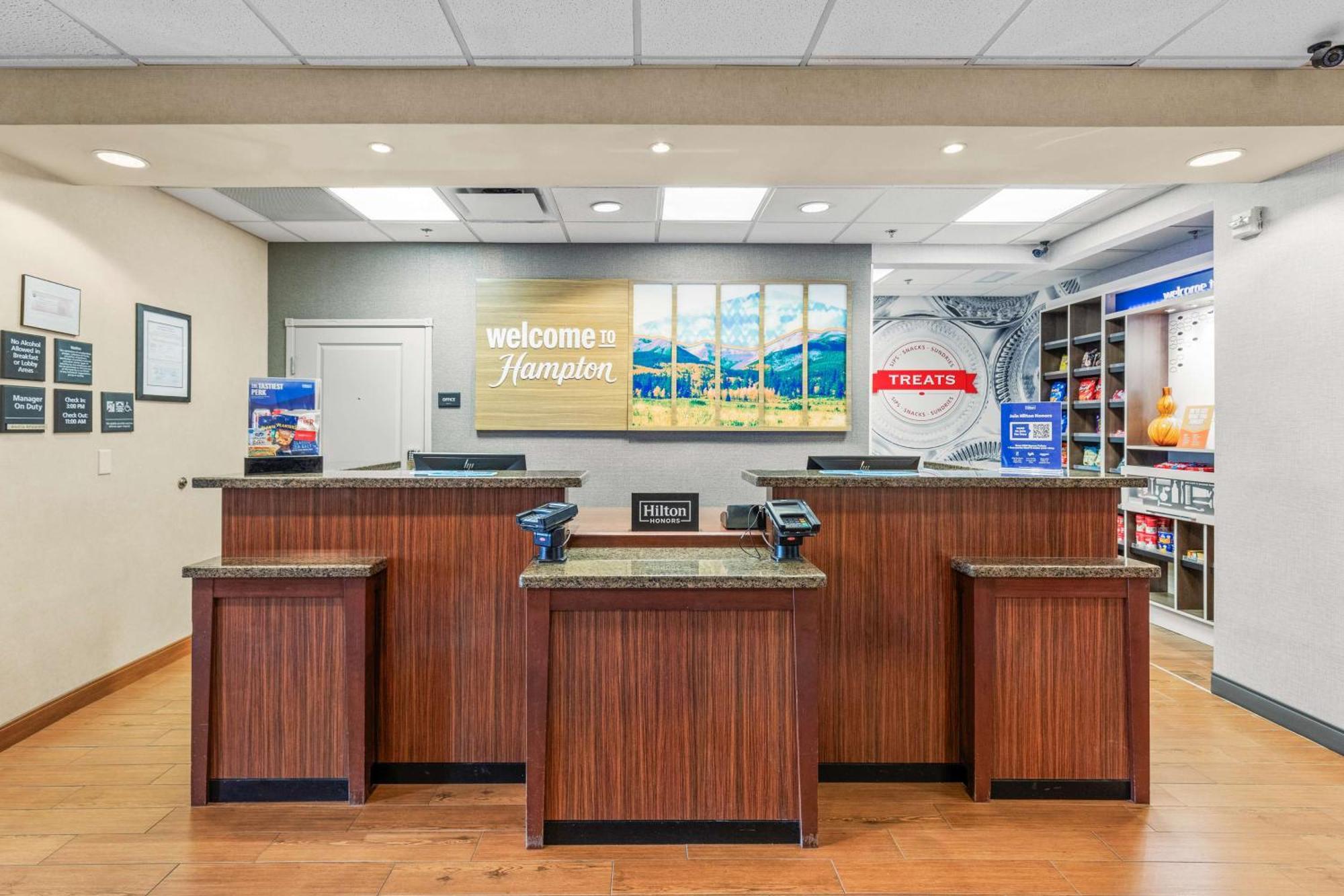 Hampton Inn Denver Northeast-Брайтон Экстерьер фото